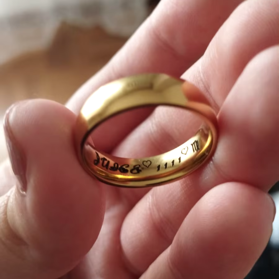Aliança Personalizada Belavue com Nomes Gravados – Compromisso para Toda a Vida