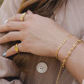 Pulseira Elos Inspiração Entrelaçados Banhada em Ouro 18K – BELAVUE